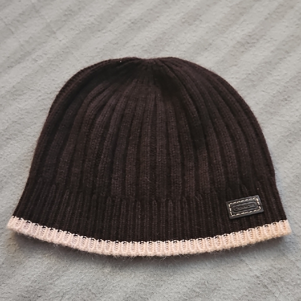 Men's Black and Tan Beanie